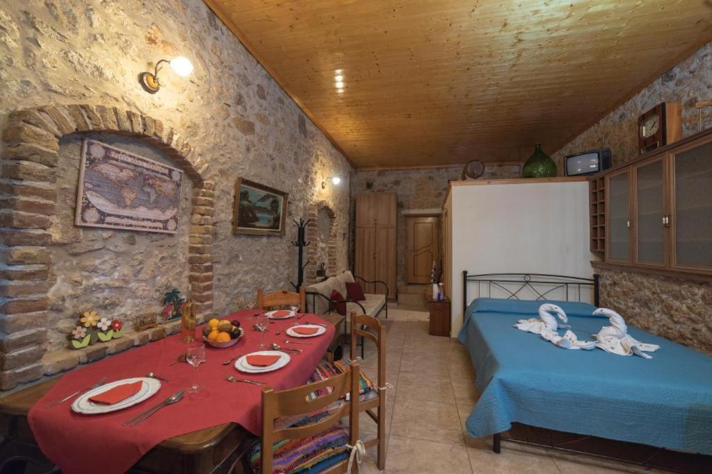Menecrates Rustic - San Matteo Lägenhet Ágios Matthaíos Exteriör bild